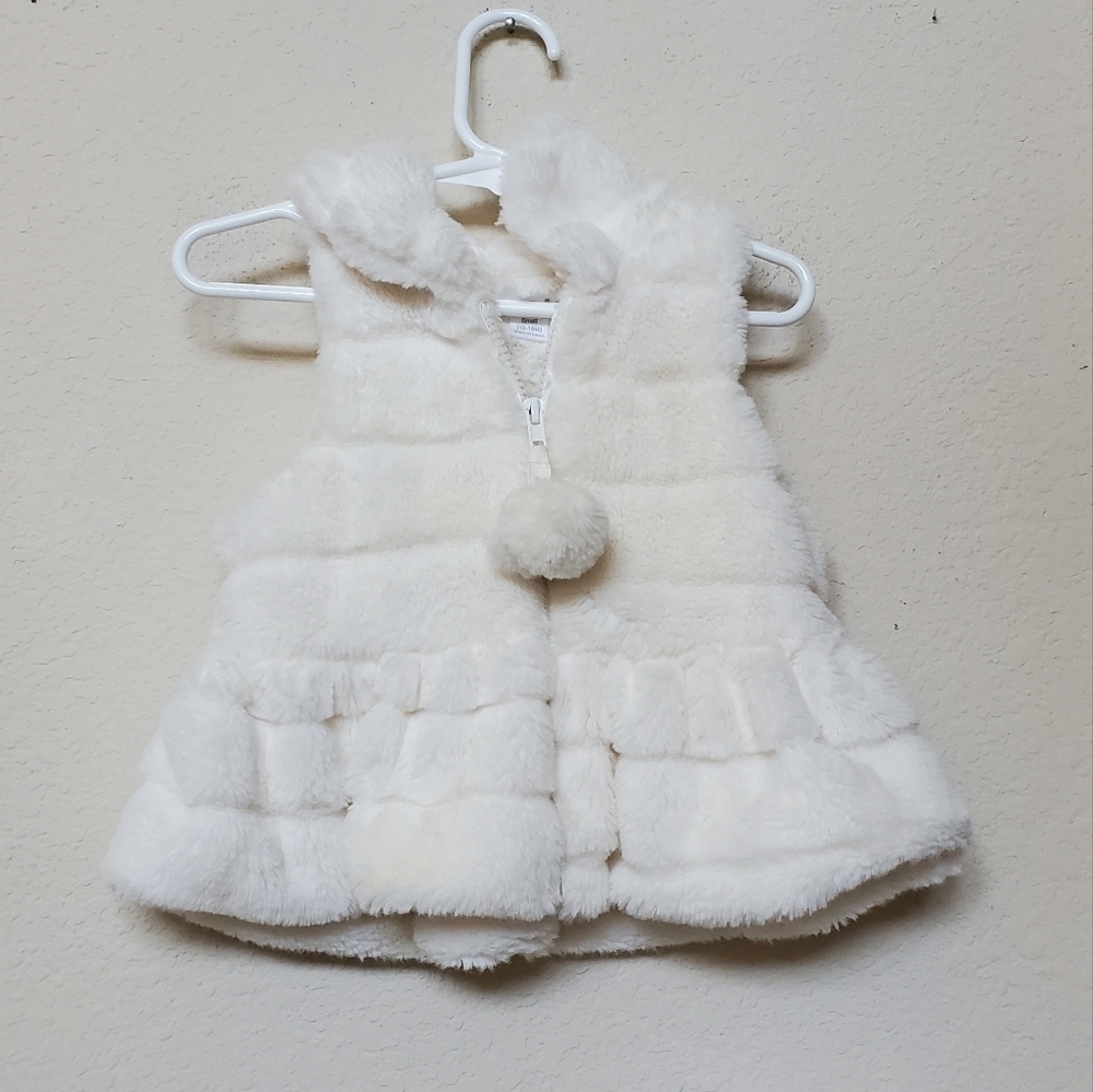 Mud Pie Girls Fluffy Vest. Size 12-18 Mths